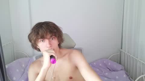 Leon online show from 06/08/26, 12:47