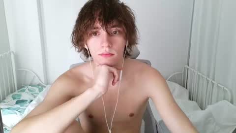 Leon online show from 06/15/26, 02:14