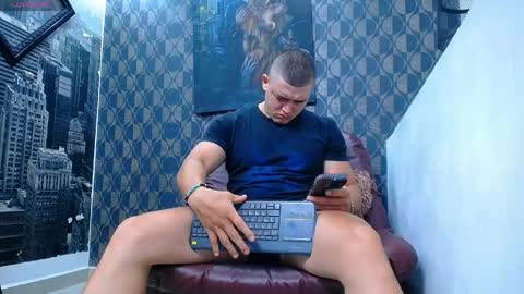 Leon Smoron online show from 04/14/26, 01:44