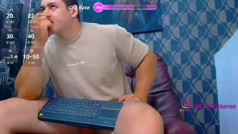 Snapshot of leon_ssmoron chatting on 06/23/26, 06:11 Leon Smoron online show from 06/23/26, 06:11