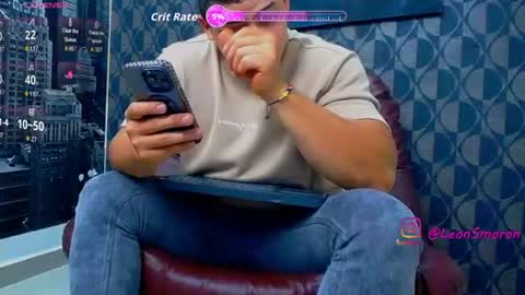 Snapshot of leon_ssmoron chatting on 07/19/26, 12:47 Leon Smoron online show from 07/19/26, 12:47