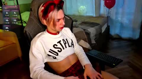 Leon online show from 02/10/25, 07:26