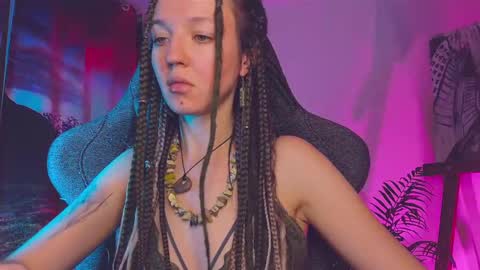 Snapshot of leona_nick chatting on 01/22/25, 05:59 leona online show from 01/22/25, 05:59