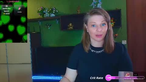 Snapshot of leona_tracie chatting on 03/05/26, 02:51 Leona tracie online show from 03/05/26, 02:51