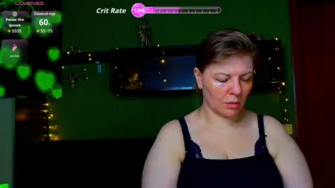 Snapshot of leona_tracie chatting on 04/02/26, 06:44 Leona tracie online show from 04/02/26, 06:44