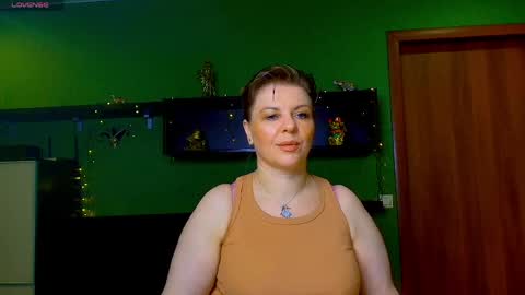 Snapshot of leona_tracie chatting on 04/03/26, 09:29 Leona tracie online show from 04/03/26, 09:29