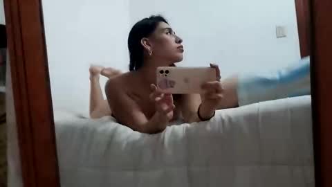 Snapshot of leonabostera chatting on 06/01/26, 01:18 leonabostera online show from 06/01/26, 01:18