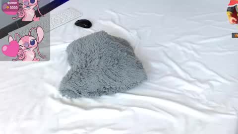 Snapshot of leonacutecam chatting on 02/22/25, 11:46 LUCY online show from 02/22/25, 11:46