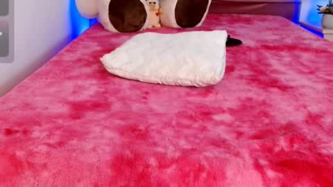 Snapshot of leonacutecam chatting on 09/13/25, 11:48 LUCY online show from 09/13/25, 11:48