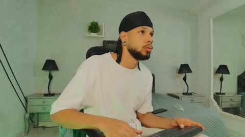 Leonard online show from 02/25/25, 04:24