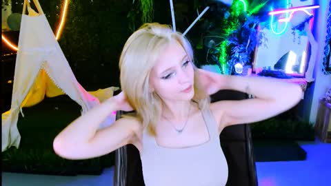 leonastone online show from 11/14/25, 06:28