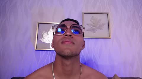 Leon online show from 12/03/25, 07:12