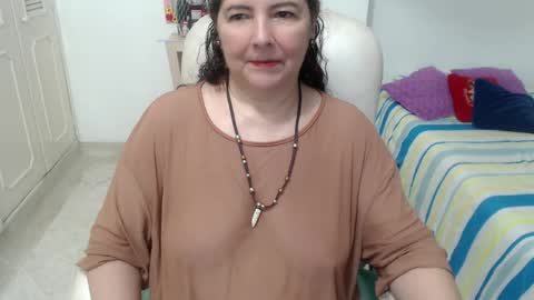 leonela   online show from 05/22/26, 01:35