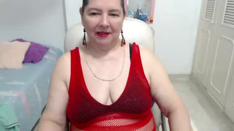 leonela   online show from 07/22/26, 12:35