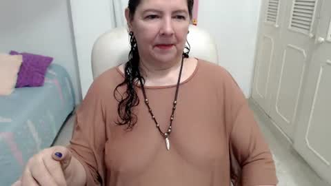 leonela   online show from 07/24/26, 12:19