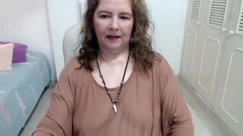 leonela   online show from 07/28/26, 10:31