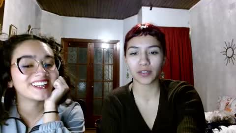 Snapshot of leonelablues chatting on 09/15/25, 04:45 leonela online show from 09/15/25, 04:45