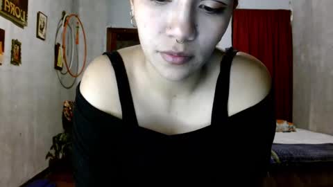 Snapshot of leonelablues chatting on 09/16/25, 04:24 leonela online show from 09/16/25, 04:24