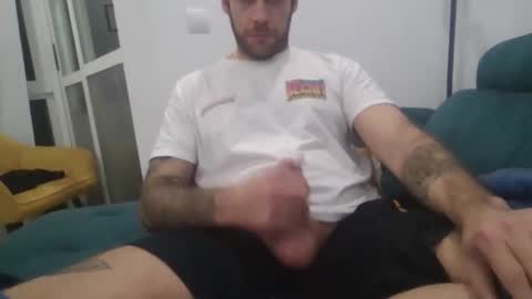 Snapshot of leonidascum chatting on 01/18/26, 01:42 leonidascum online show from 01/18/26, 01:42