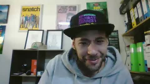Snapshot of leonidascum chatting on 02/17/26, 11:50 leonidascum online show from 02/17/26, 11:50