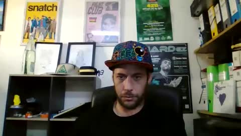 Snapshot of leonidascum chatting on 06/08/26, 11:21 leonidascum online show from 06/08/26, 11:21
