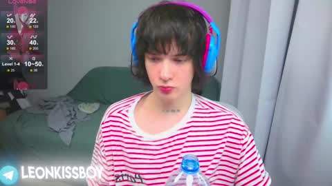 Snapshot of leonkissboy chatting on 04/20/26, 06:53 leonkissboy online show from 04/20/26, 06:53
