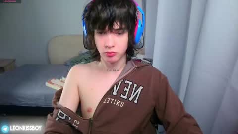 leonkissboy online show from 06/15/26, 12:35