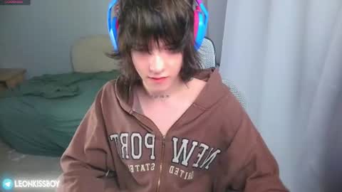 leonkissboy online show from 06/24/26, 12:37