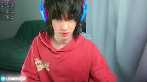 leonkissboy online show from 06/25/26, 02:54