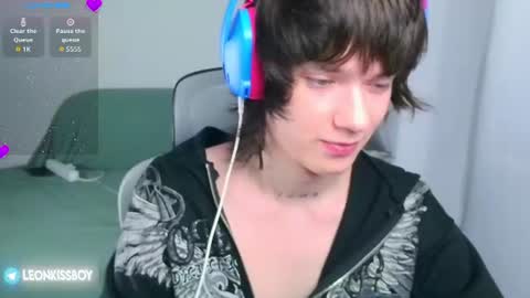 leonkissboy online show from 07/10/26, 06:17