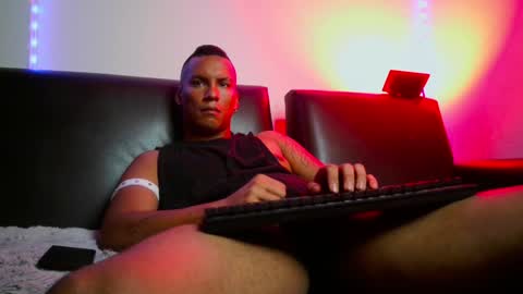 Snapshot of leonnardojaramillo chatting on 01/22/25, 03:07 Lenardo jaramillo online show from 01/22/25, 03:07