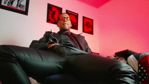 Snapshot of leonnardojaramillo chatting on 11/13/25, 11:31 Lenardo jaramillo online show from 11/13/25, 11:31