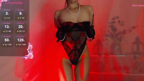 Snapshot of leonora_luxry_ chatting on 02/06/25, 03:59 My name is Leonora Pleasures to see you Follow me here and instagram online show from 02/06/25, 03:59