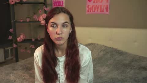 Snapshot of leontinecurly chatting on 10/28/25, 08:33 leontinecurly online show from 10/28/25, 08:33