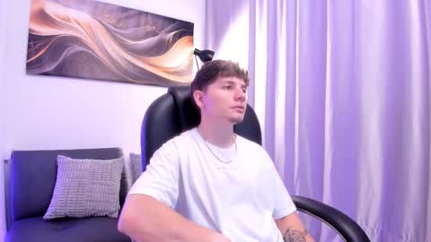 Leo  online show from 11/16/25, 01:55