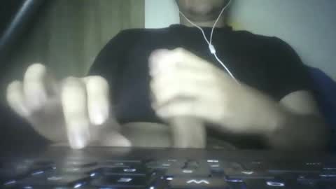 leoonel_95 online show from 12/04/24, 04:21