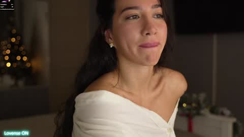 Leora online show from 12/16/24, 06:27