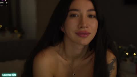 Leora online show from 01/02/25, 06:34