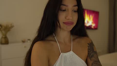 Leora online show from 01/24/25, 05:00