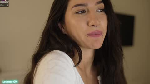 Leora online show from 01/28/25, 07:53