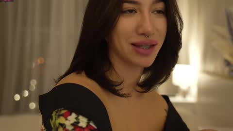 Leora online show from 03/03/25, 07:28