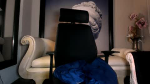 Snapshot of leosalvatore_ chatting on 01/03/25, 10:51 Leo Salvatore online show from 01/03/25, 10:51