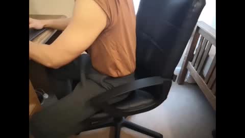 Leo Steele online show from 02/07/25, 03:08