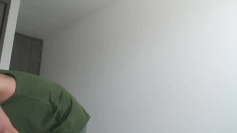 leostorm25 online show from 09/26/25, 02:32