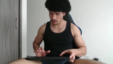 leostorm25 online show from 10/23/25, 06:17