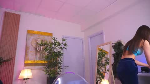 Jessie online show from 12/09/24, 08:44