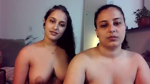 Snapshot of lesbiancouplebrazil2025 chatting on 01/24/25, 08:32 lesbiancouplebrazil2025 online show from 01/24/25, 08:32