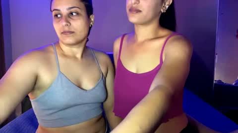 Snapshot of lesbiancouplebrazil2025 chatting on 07/30/26, 11:31 lesbiancouplebrazil2025 online show from 07/30/26, 11:31