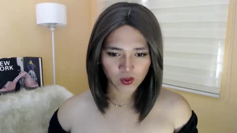 Snapshot of lesleyanderson chatting on 12/02/25, 12:38 Pat online show from 12/02/25, 12:38