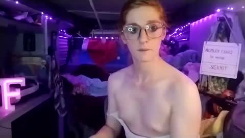 LesleyGumGrass- The Boring Trans girl online show from 02/24/25, 11:41